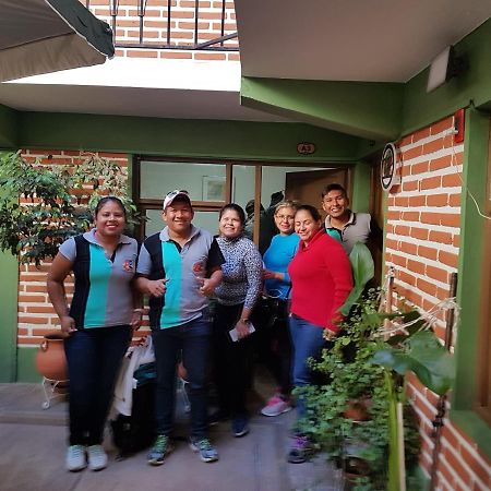 Hostel Buen Descanso Сукре Экстерьер фото
