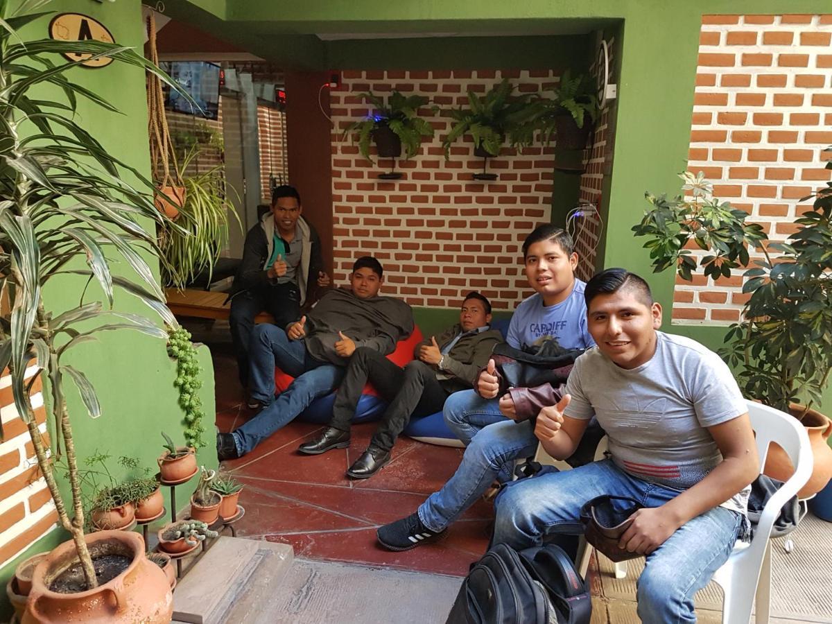 Hostel Buen Descanso Сукре Экстерьер фото